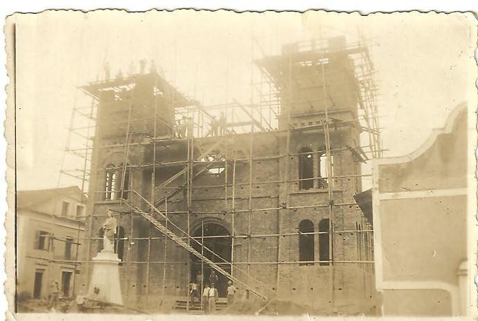 406562_2640435297929_1466944132_31959779_1030572866_n[2]