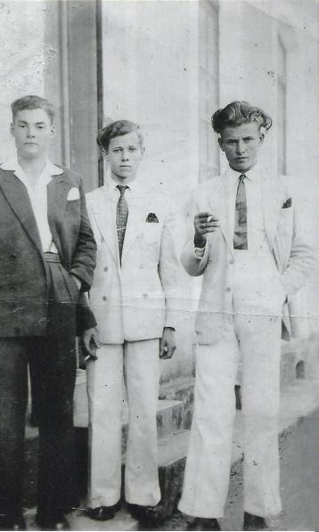 483536_528089890552097_10884209_n